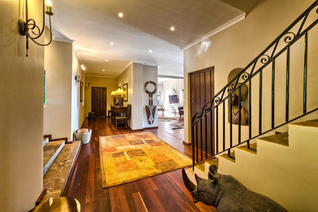Ikhaya Safari Lodge เคปทาวน์ ภายนอก รูปภาพ